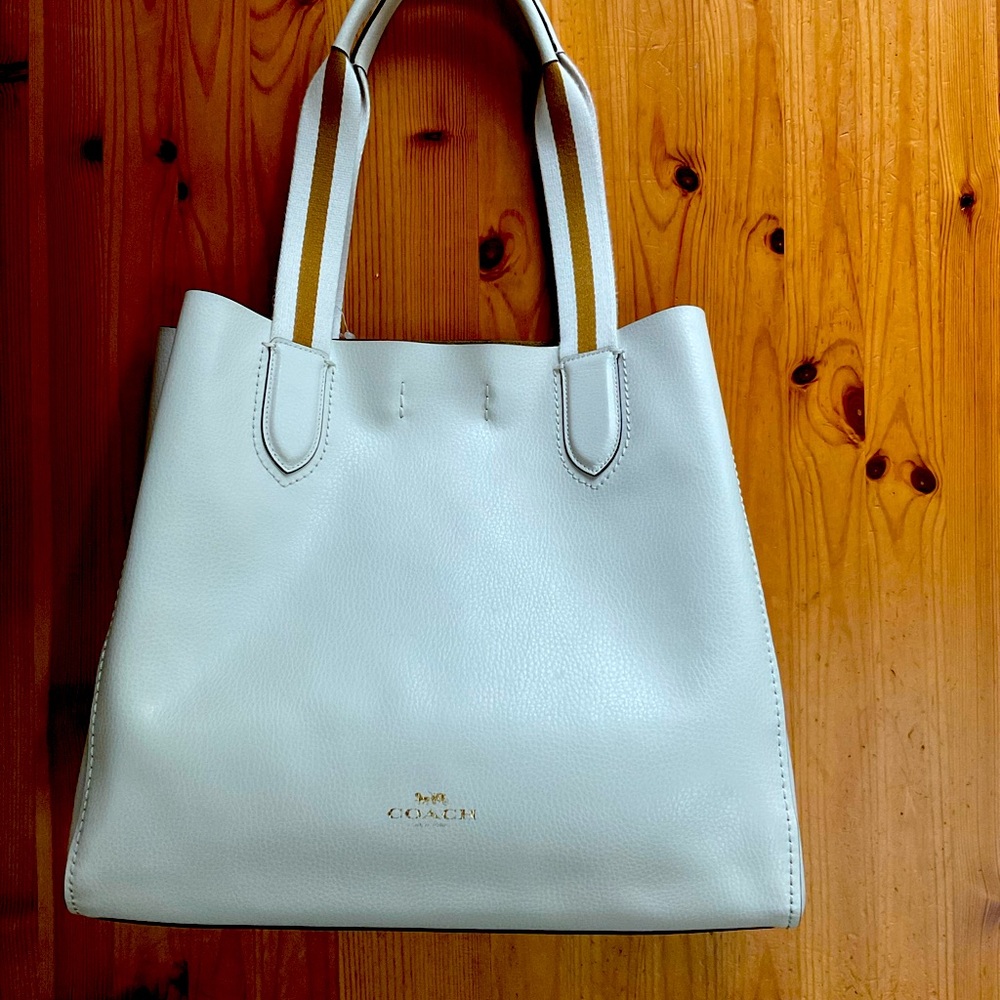 COACH Derby Tote - AUTHENTIC